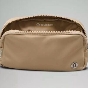 NWT Lululemon belt bag